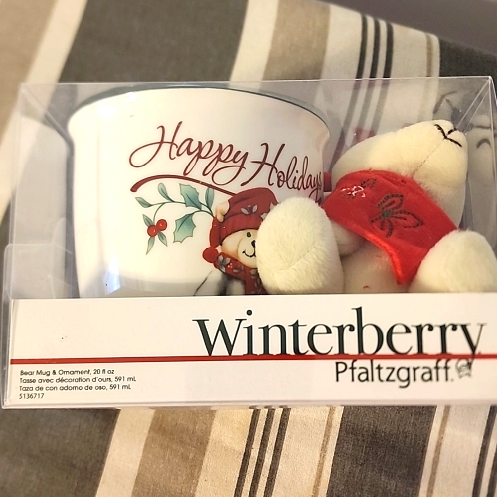 Pfaltzgraff Winterberry Bear Mug & Ornament